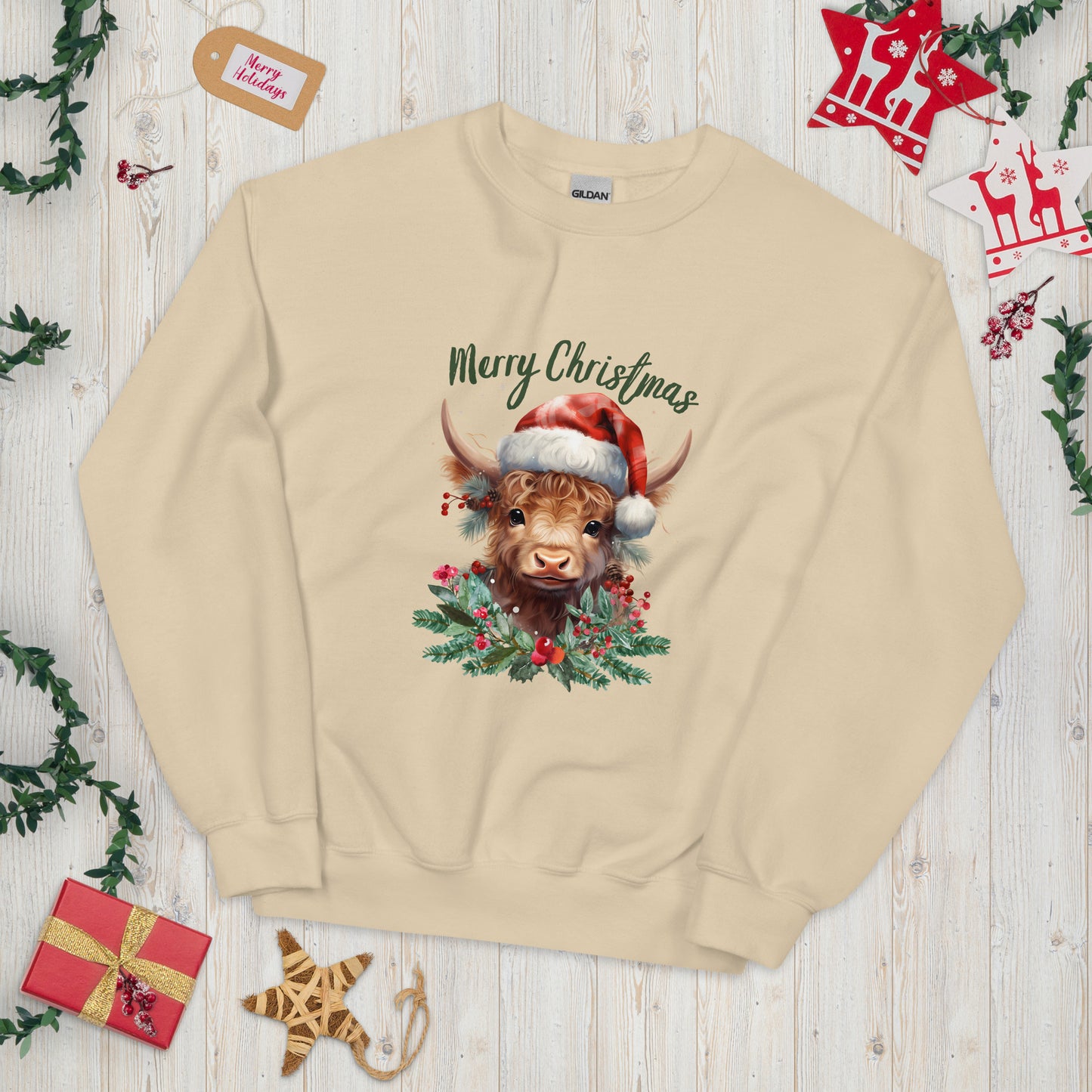 Christmas Highland Cow Pullover - High Quality Festive Family Unisex Sweatshirt, Gift for Cow Lovers, Cute Christmas Shirt, Cow with Santa Hat