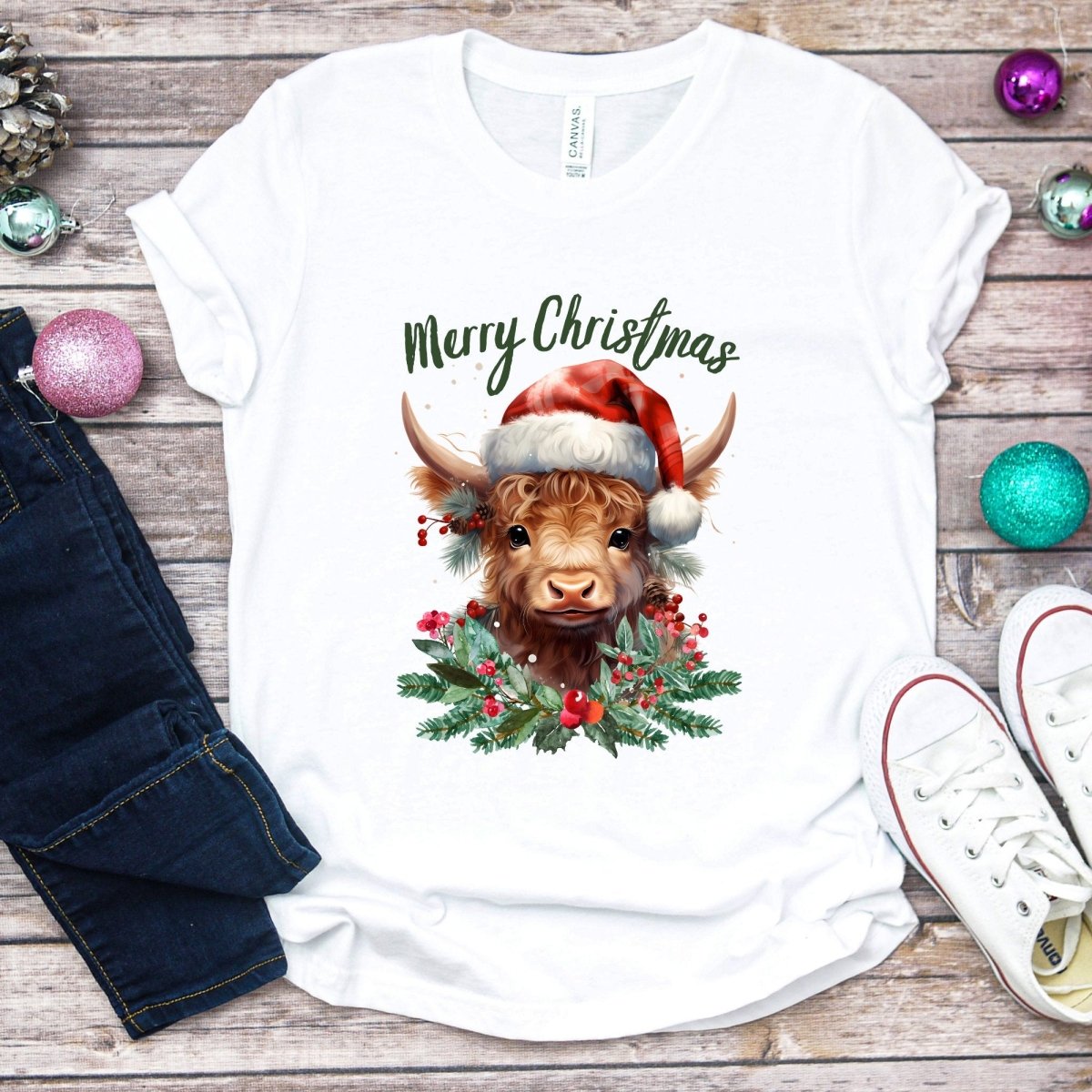 Christmas Highland Cow T-Shirt - High Quality Festive Family Teenager T-Shirt, Gift for Cow Lovers, Cute Christmas Shirt, Youth Xmas Tee - Everything Pixel