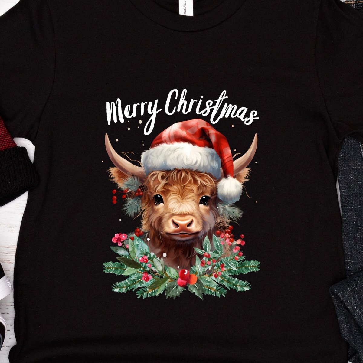 Christmas Highland Cow T-Shirt - High Quality Festive Family Teenager T-Shirt, Gift for Cow Lovers, Cute Christmas Shirt, Youth Xmas Tee - Everything Pixel