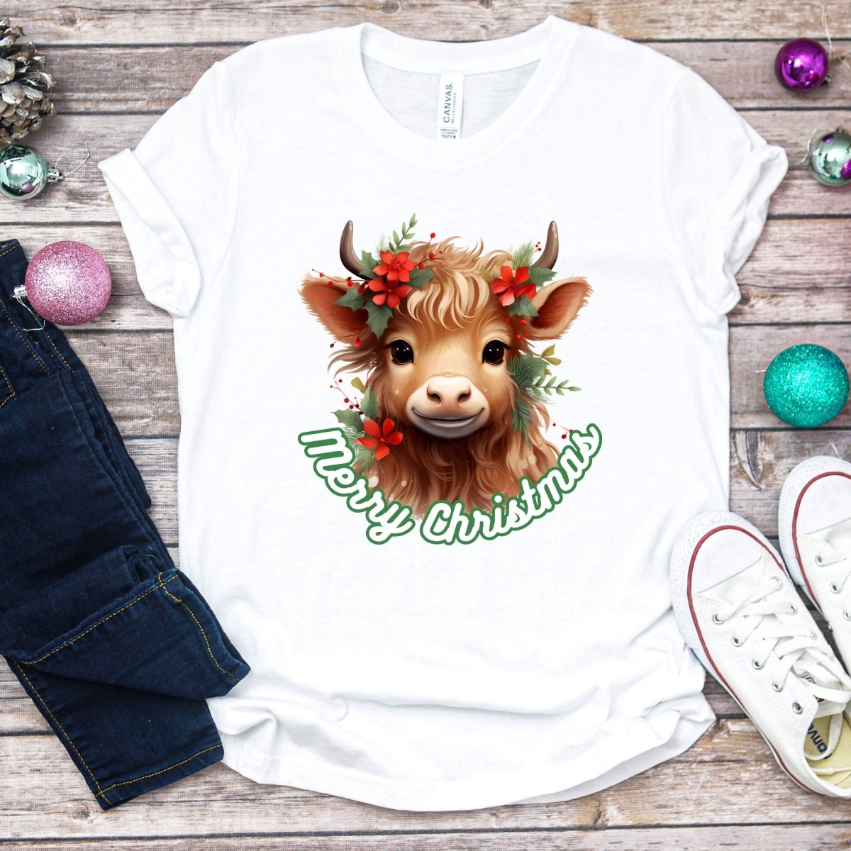 Christmas Highland Cow T-Shirt - High Quality Festive Family Teenager T-Shirt, Gift for Cow Lovers, Cute Christmas Shirt, Youth Xmas Tee - Everything Pixel